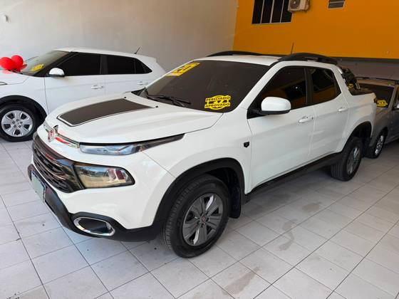 FIAT TORO 1.8 16V EVO FLEX FREEDOM AT6 FIAT TORO 1.8 16V EVO FLEX FREEDOM AT6